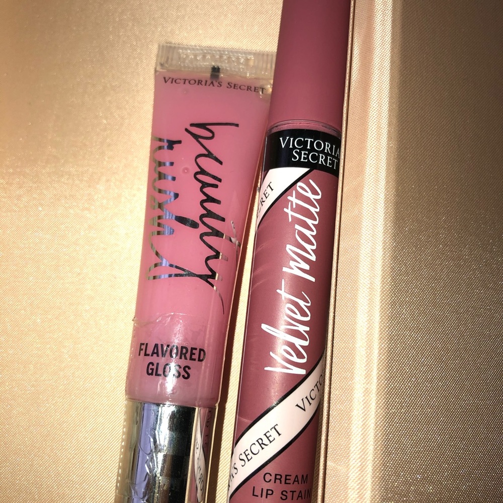🔥SOLD🔥Victoria’s Secret lipsticks